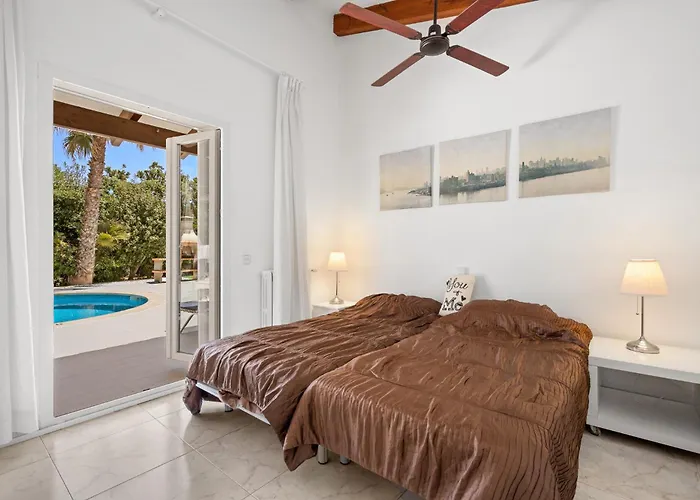 فيلة Biniakachum