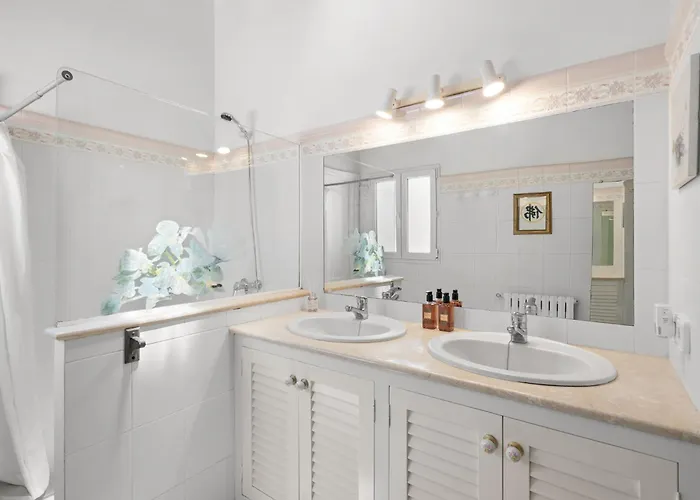 Biniakachum וילה